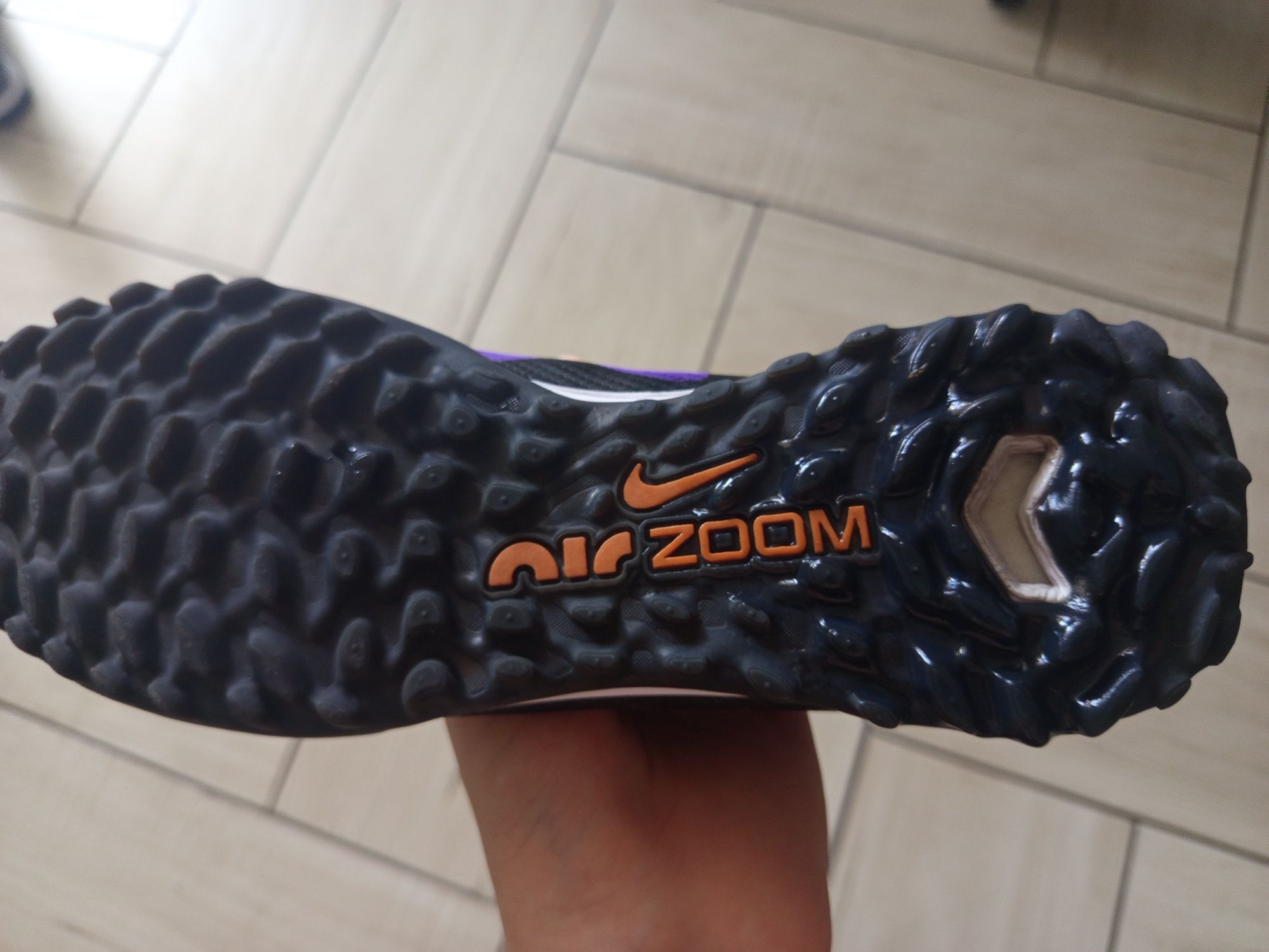 сороконожки Air zoom Nike42 размер