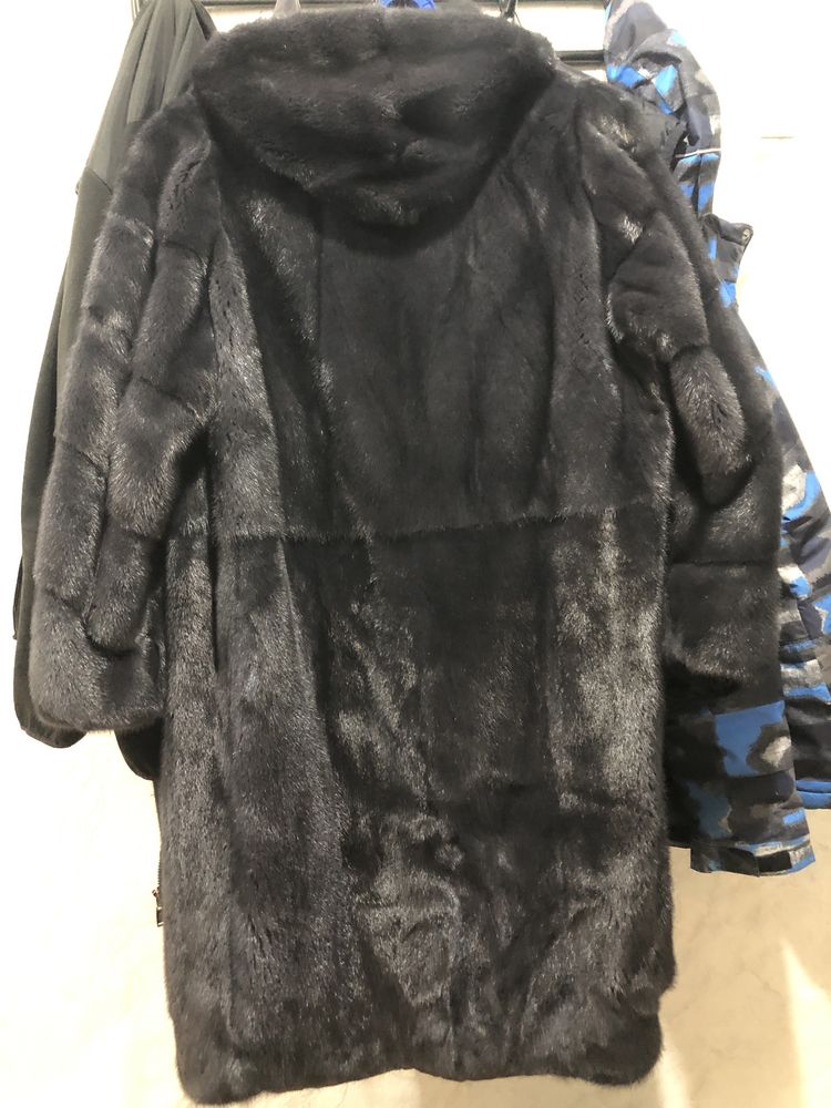 Продам норковую шубу