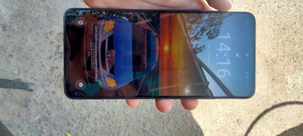 Oppo reno 12f Хороший состояние все роботает