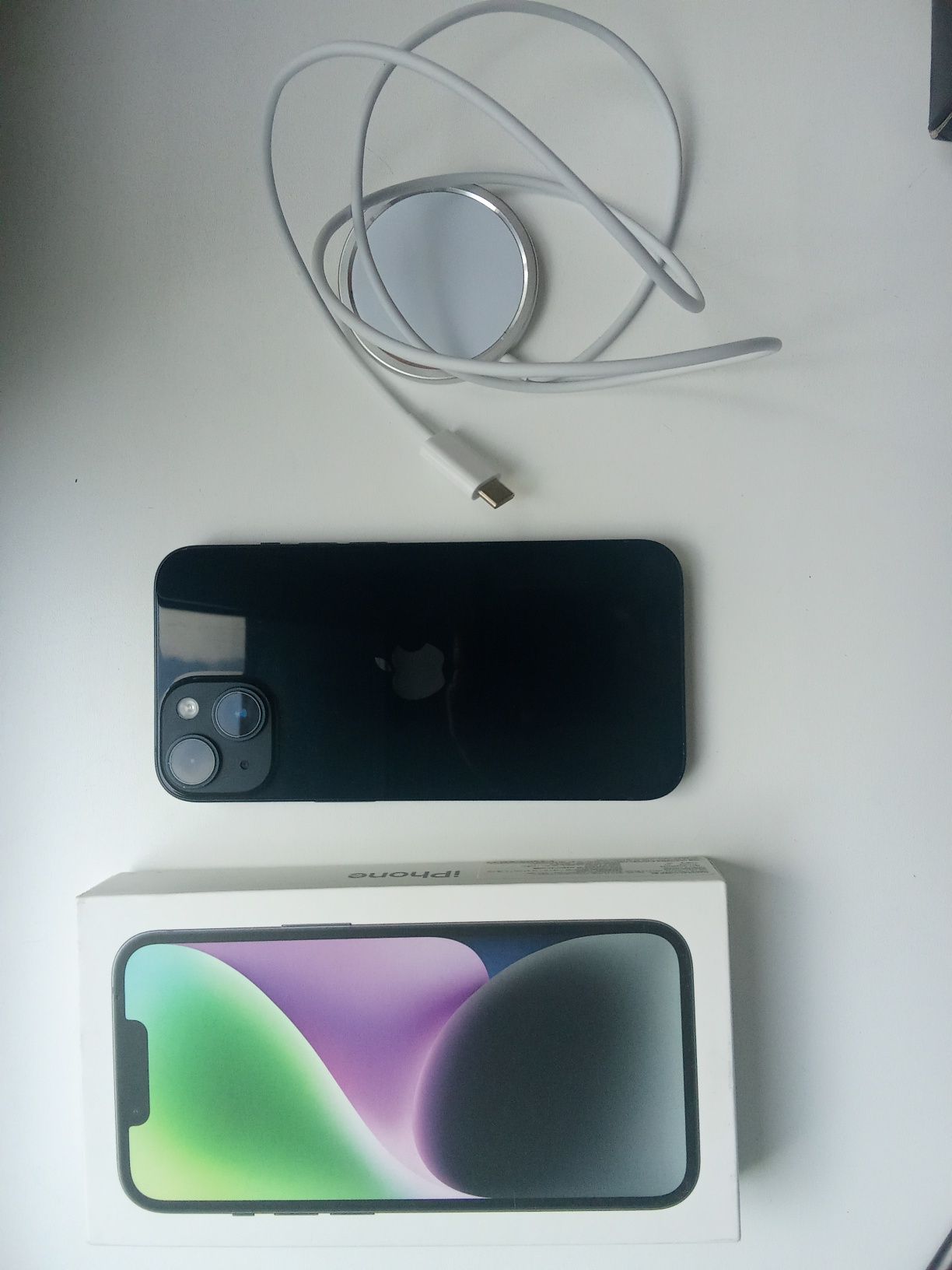 Продам iPhone 14 дёшево все оригинал даже экран