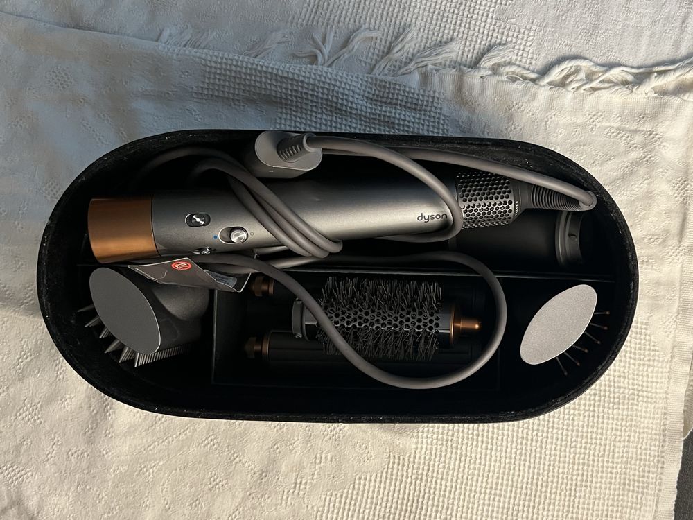 Dyson airwrap стайлер
