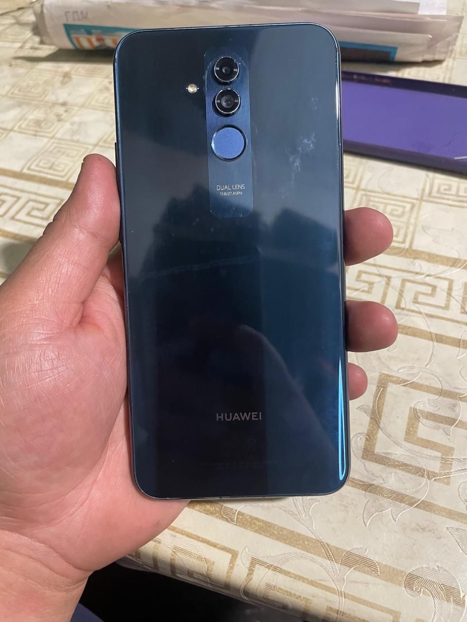 Huawei mate 20 lait