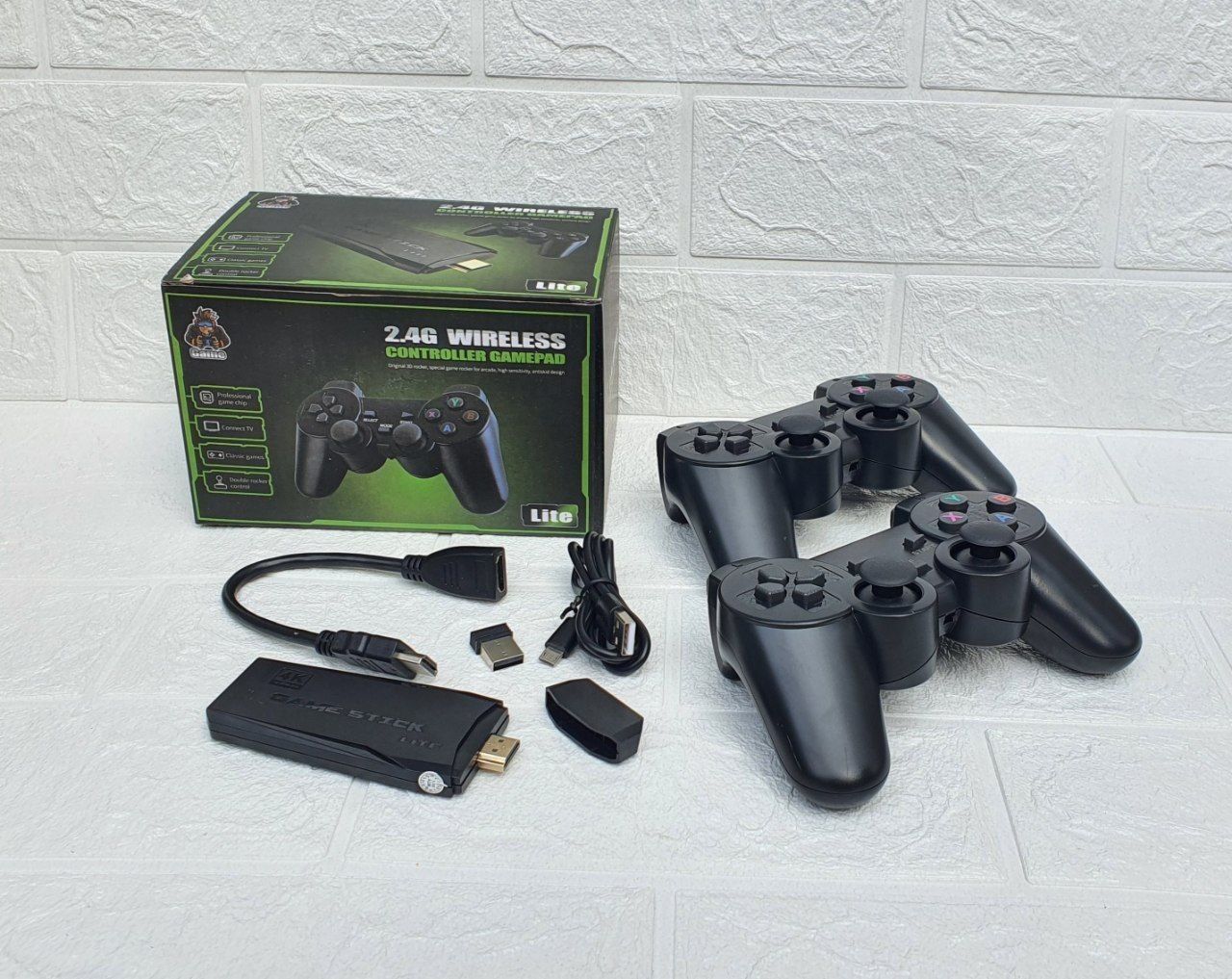Беспроводная игровая консоль Retro Game Stick Lite  M8 64b для тв