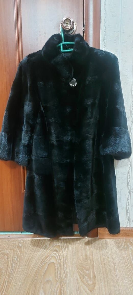 продам шубу норковую