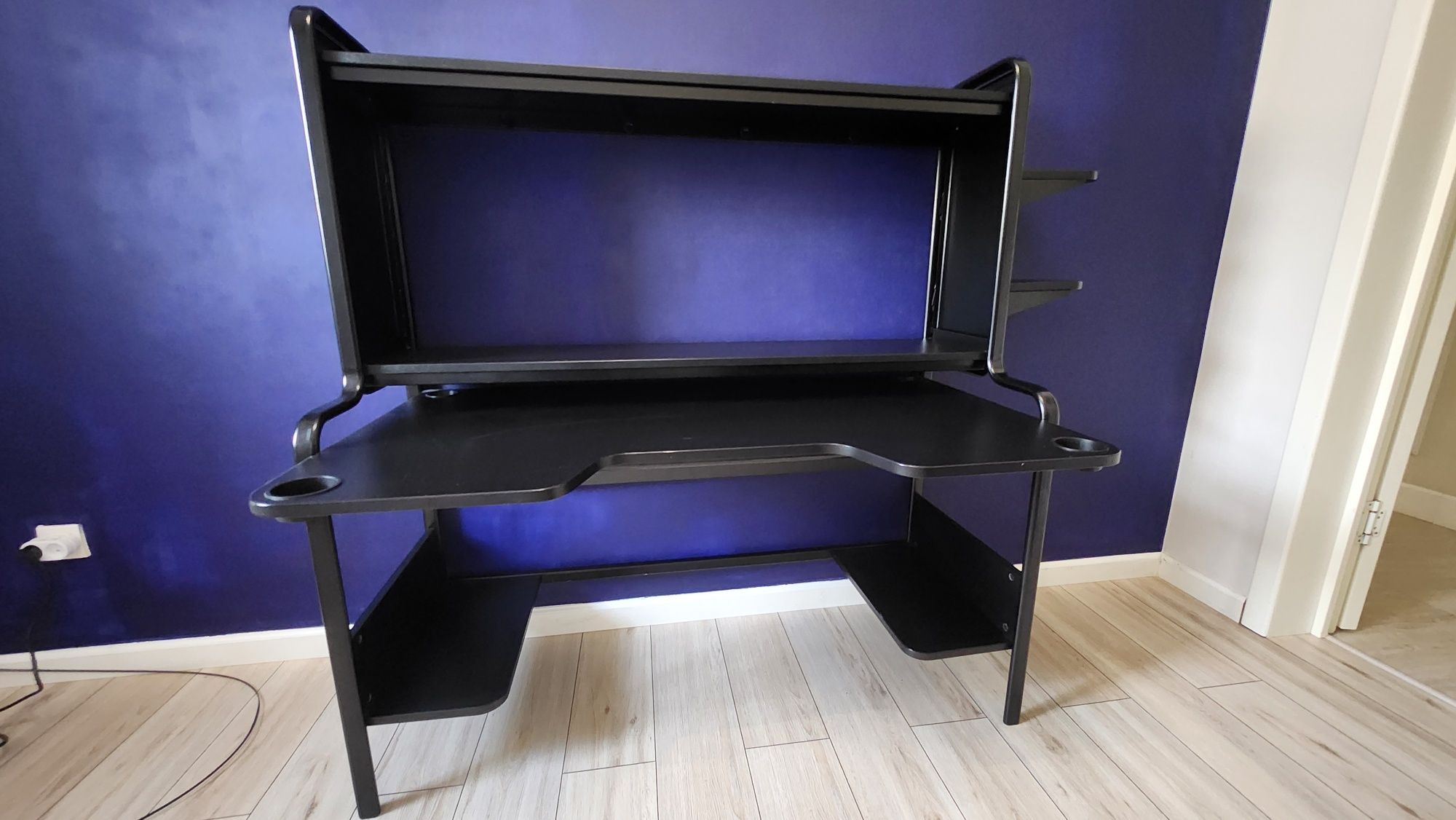 Б/у IKEA ФРЕДДЕ Рабочее место с игровой креслой Cougar, черный, 185x74