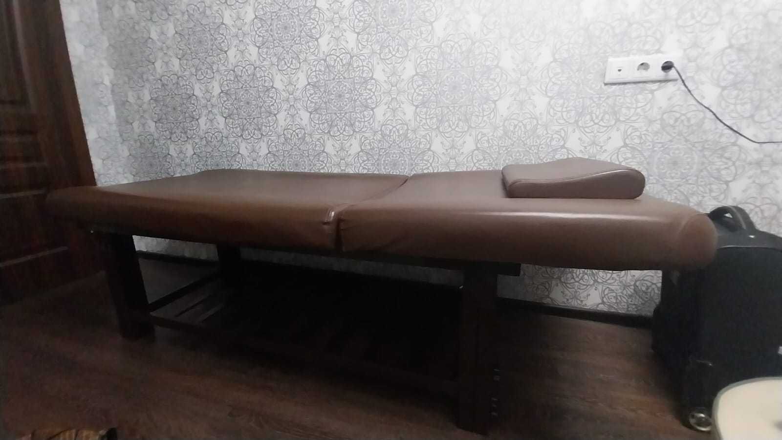 Продам массажное кресло Б/у
