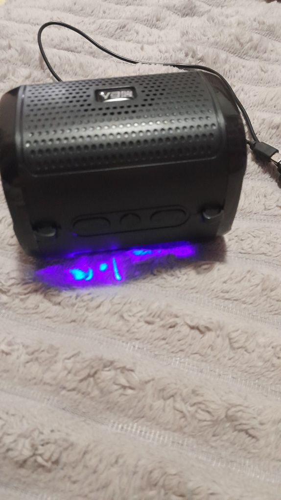 Продам Bluetooth колонку