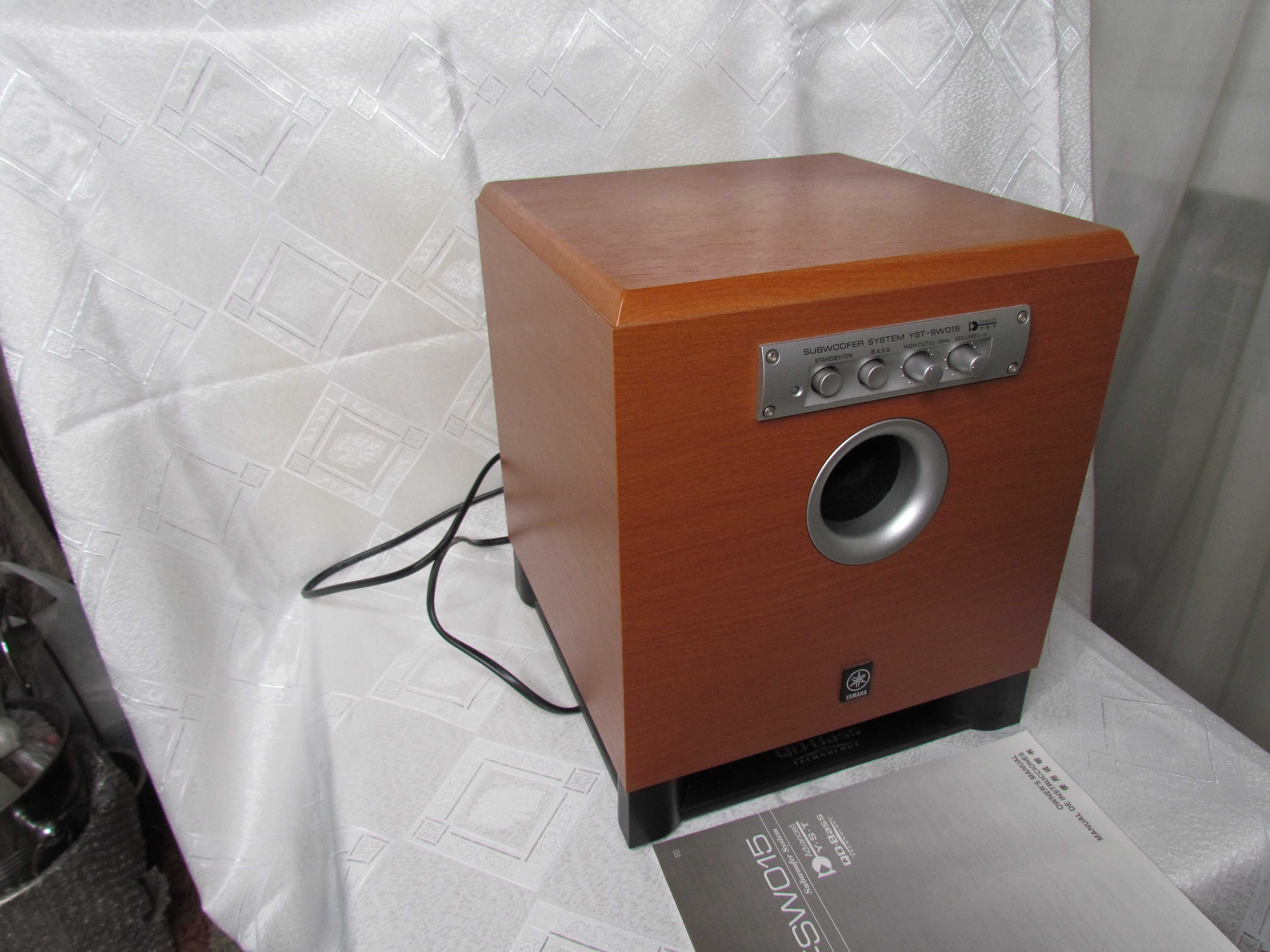 Сабвуфер Yamaha YST-SW015, б/у