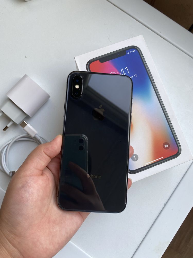 iPhone X 64gb  Полностью рабочий