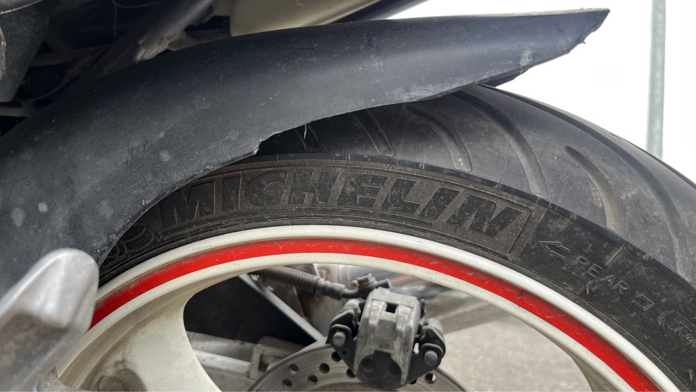 В продаже Kawasaki zr250 balius