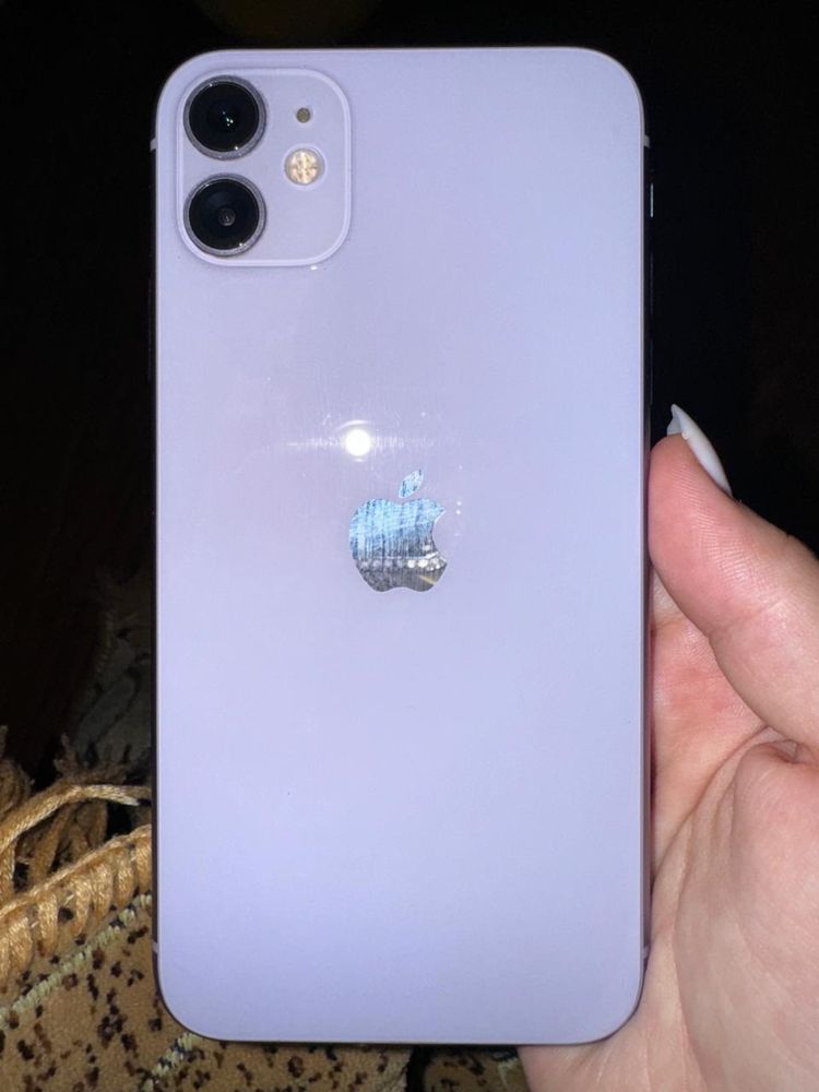 Продам iphone 11