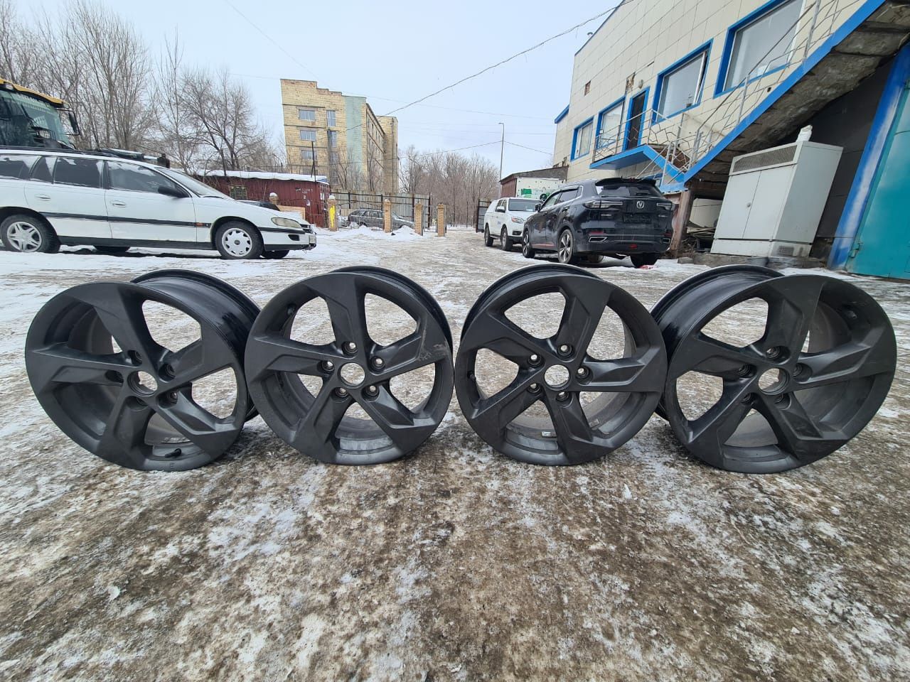 5-шт R16 Диски от Kia