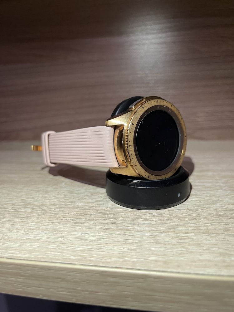 Часы Galaxy watch
