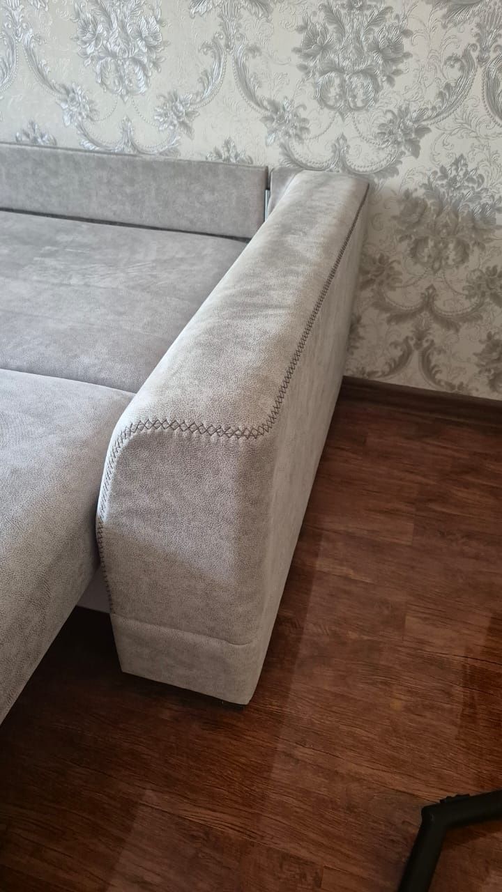 Продается диван.
