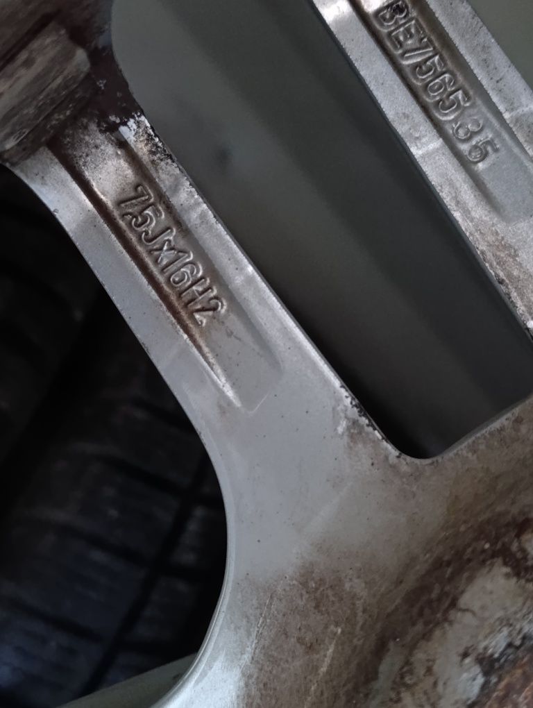 Диски л.п R16 с резиной 5*112 на Ауди,VW