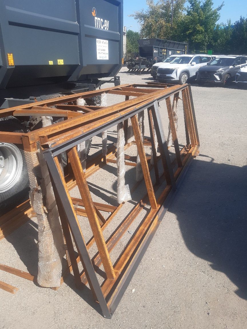 Продам уголок  б/у в хорошем состоянии