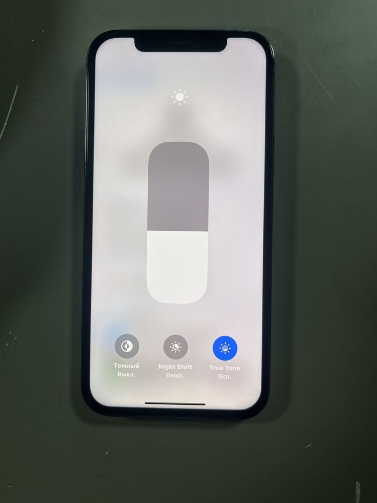 iPhone 12 Pro в хорошем состоянии