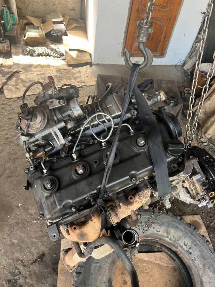 Продам мотор Toyota Land Cruiser Prado 120 по запчастям