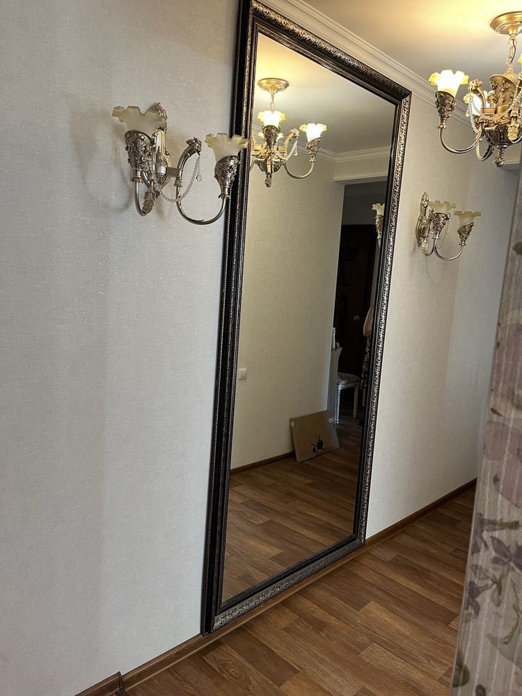 Продам зеркало в багете