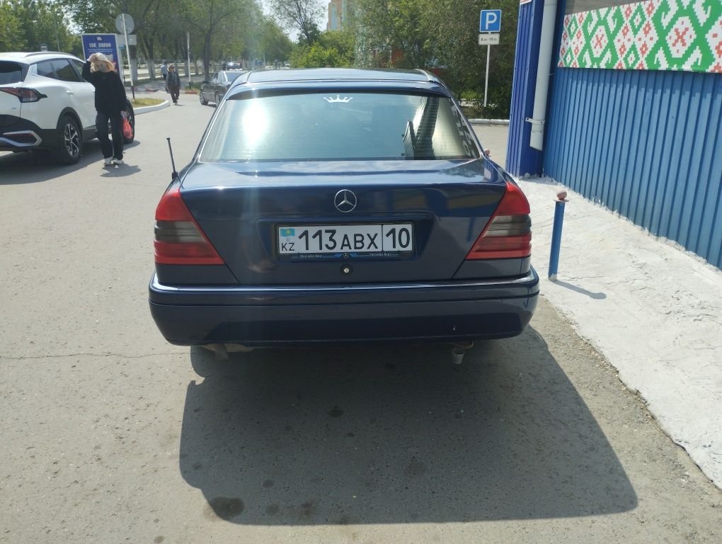 Продам Мерса с 180
