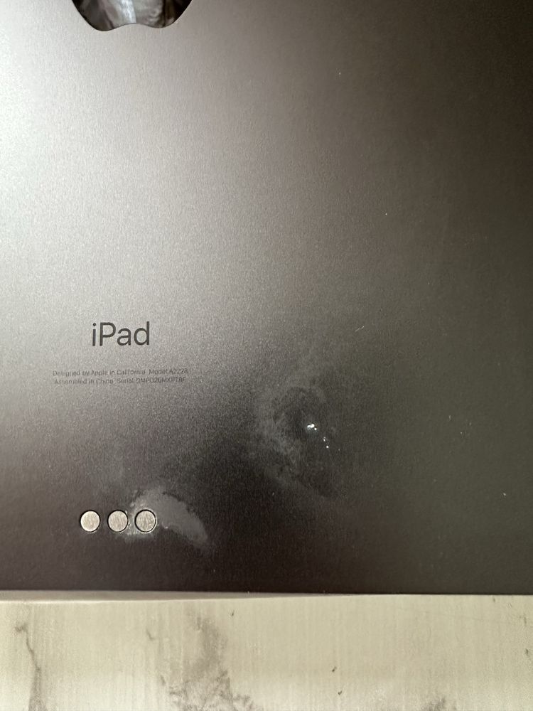 Ipad 11 pro 2020 года wi-fi б/у в ремонте не был в хорошем состоянии
