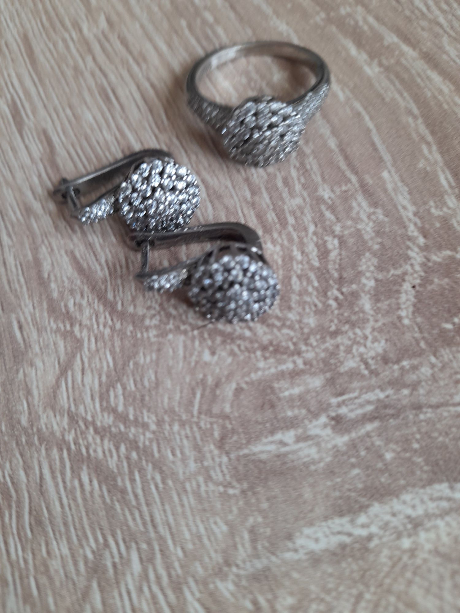 Комплект из серебра