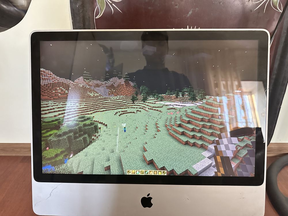 iMac 24 дюйма в хорошем состоянии