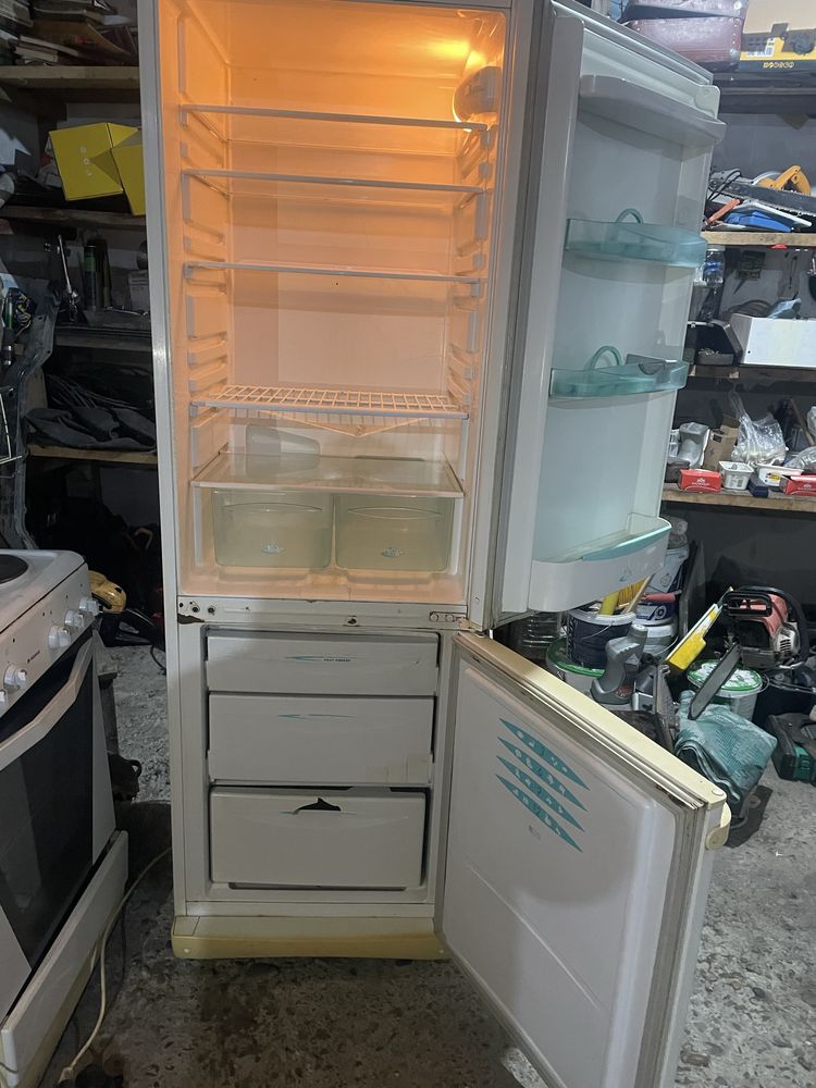 Срочно продам новую холодильник