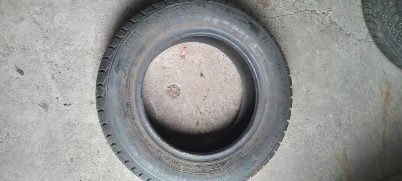 Шины Gislaved 165/70 R 13 .Зимние,  шипованные. В хорошем состоянии. 3