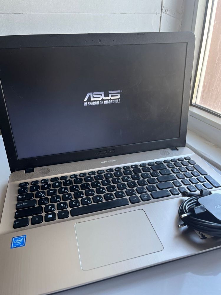 Продается ноутбук Asus x541s