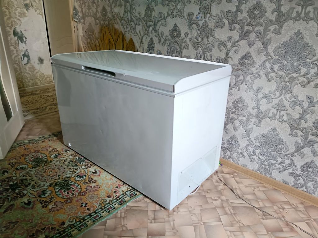 Морозильник (Не рабочий)