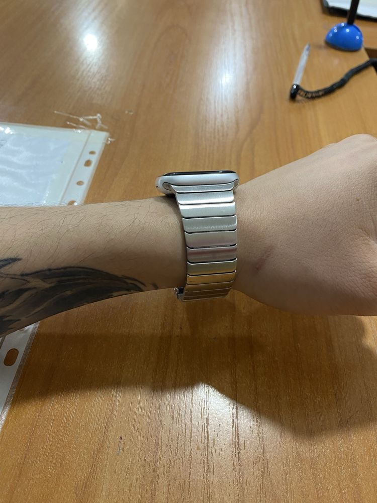 Смарт-часы Apple Watch SE gps