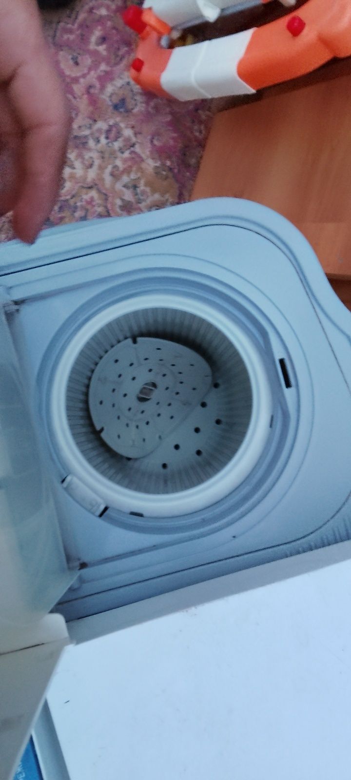 Продам стиральную машину полуавтомат
