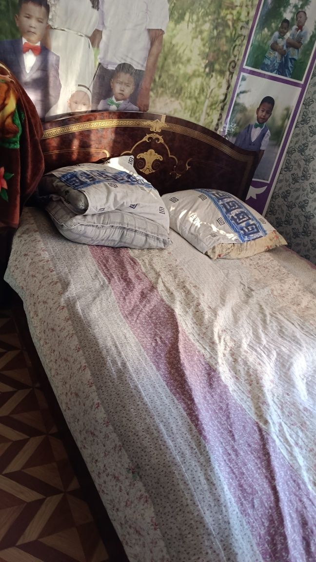 Срочно продам спальный кровать шкаф тумба камод Хорошим состояния алып