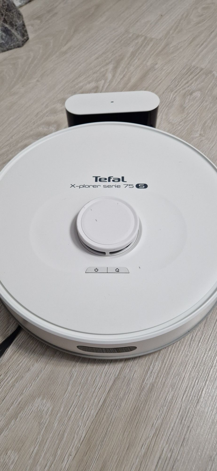 Продам робот-пылесос Tefal X-poorer serie 75S