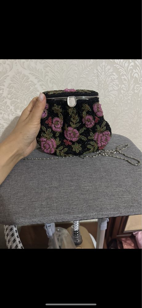 Dolce & Gabbana, Prada и другие кожаные сумки