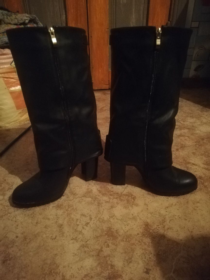 Продам Сапоги зимние, женские