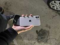 Продам iphone 11 64gb