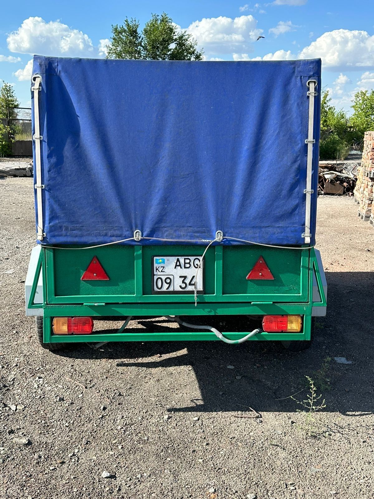 Прицеп автомобильный