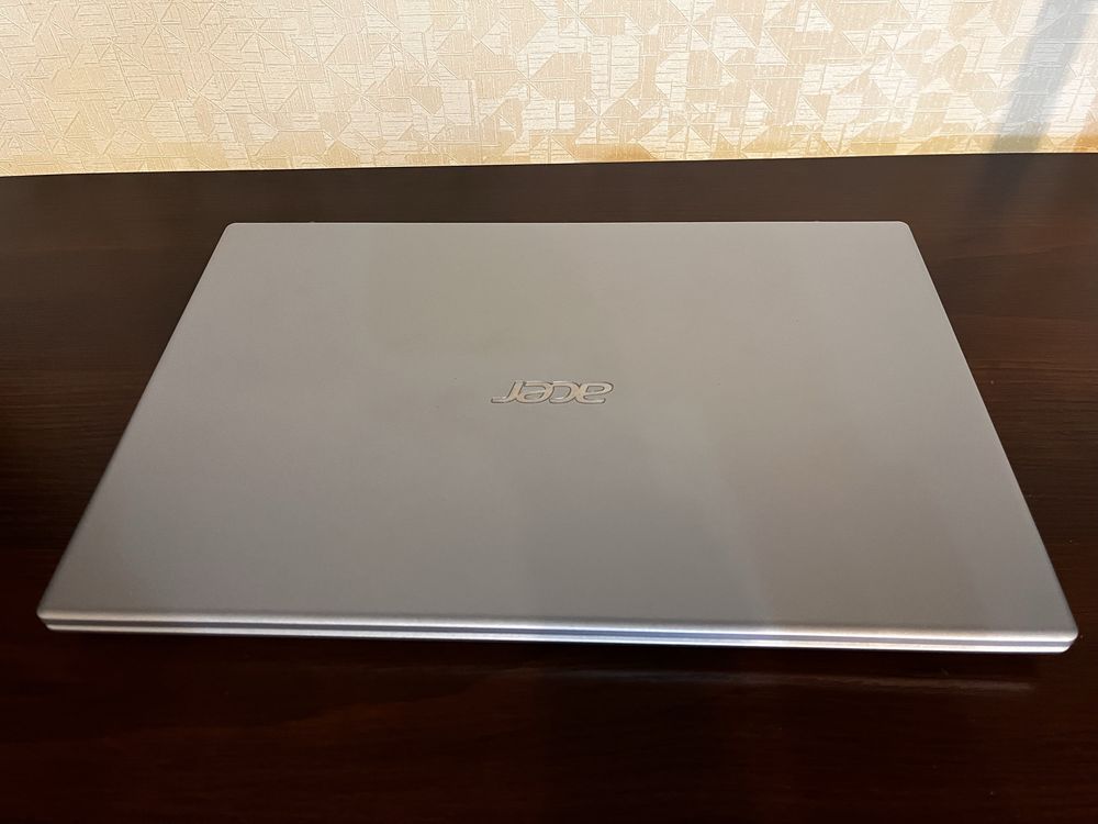 Продам ноутбук Acer Aspire 3