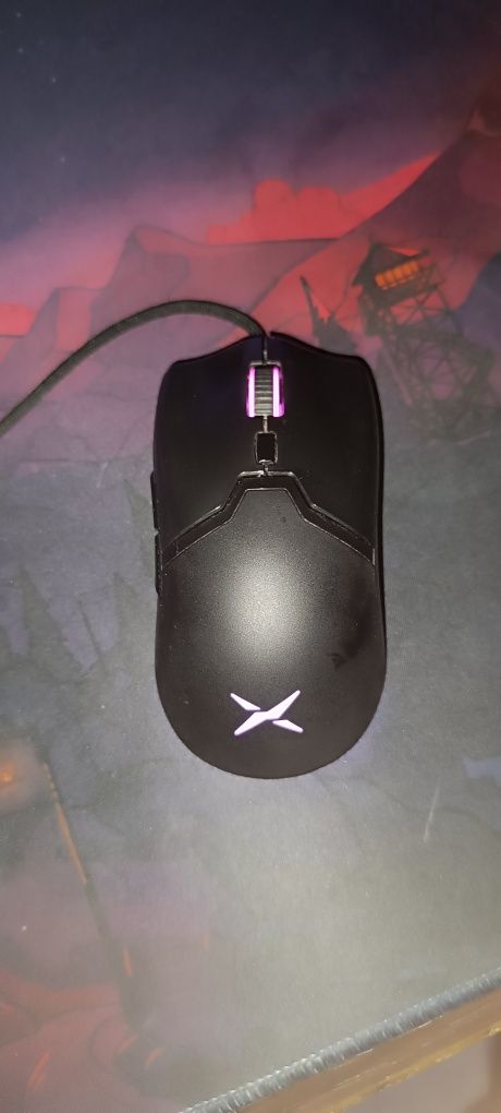 Мышь Deluxe m800