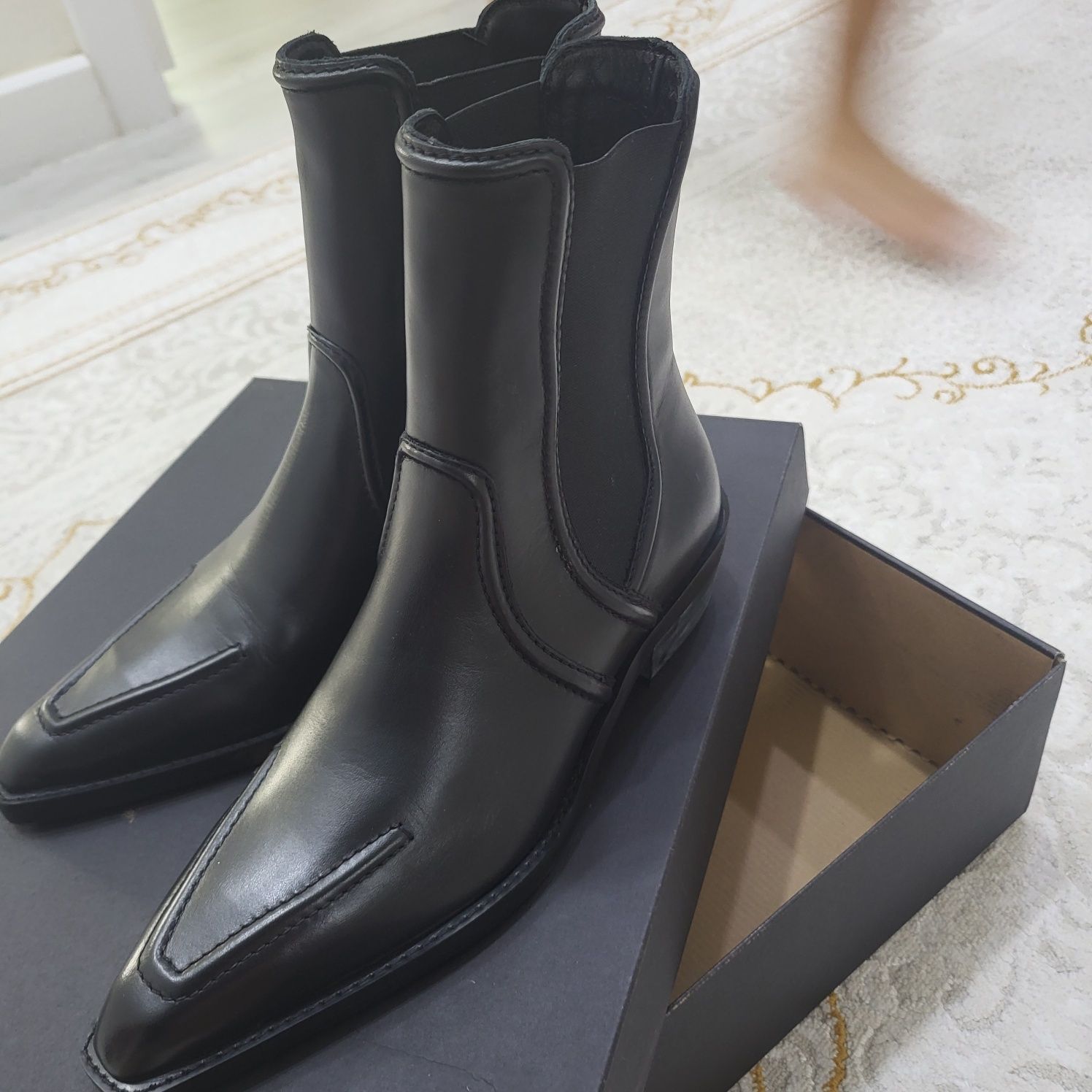 Осенние ботинки Massimo Dutti