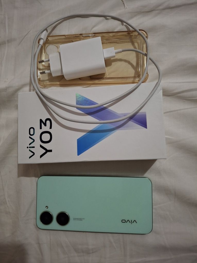 Новый Vivo Y03 4/128 гб в идеальном состоянии.