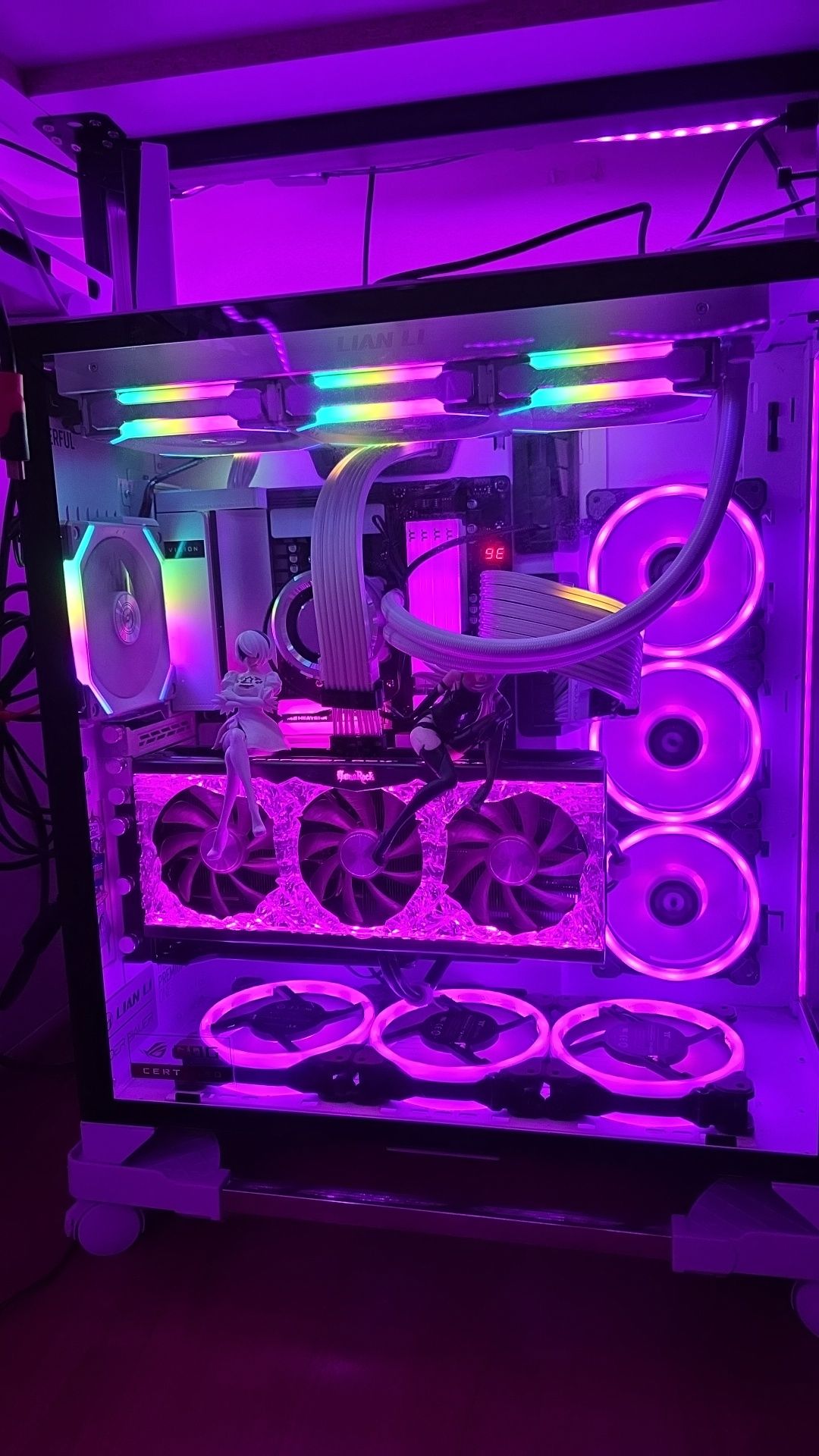 Lian li Strimer plus ATX 24 pin + GPU 8+8 pin + controller