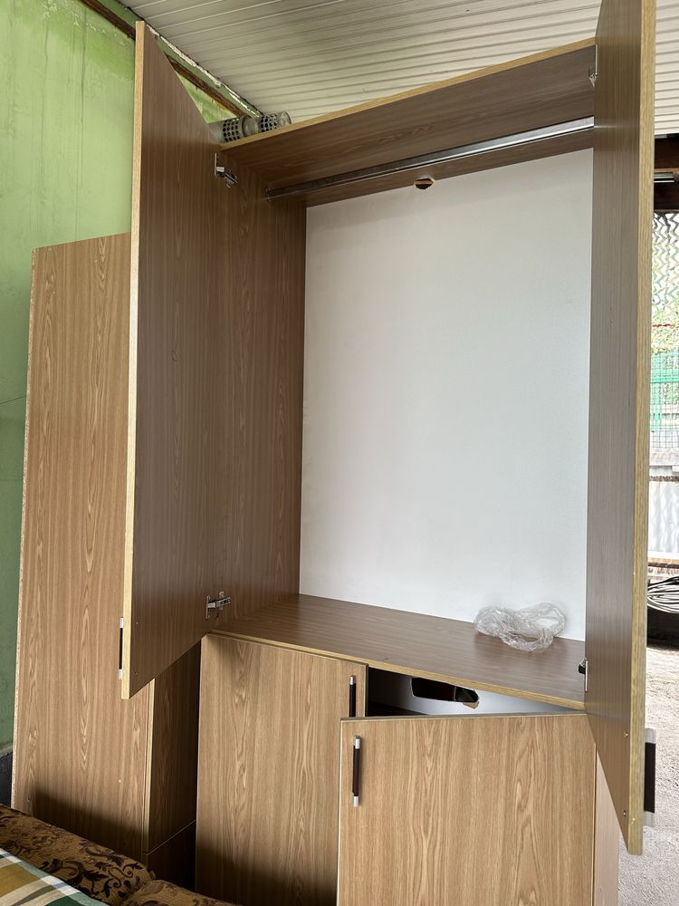 Шкаф для спальный и прихожкий