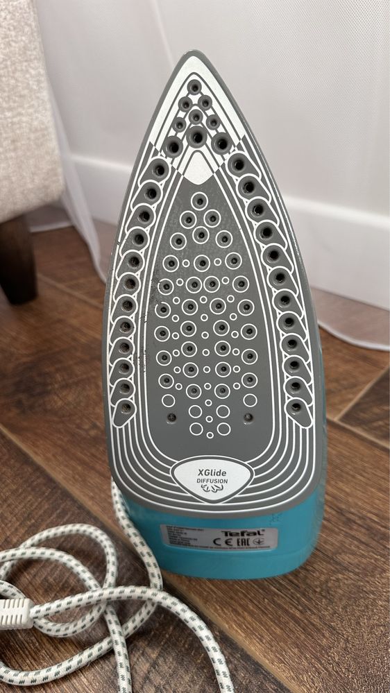 Утюг Tefal новый не работает пар