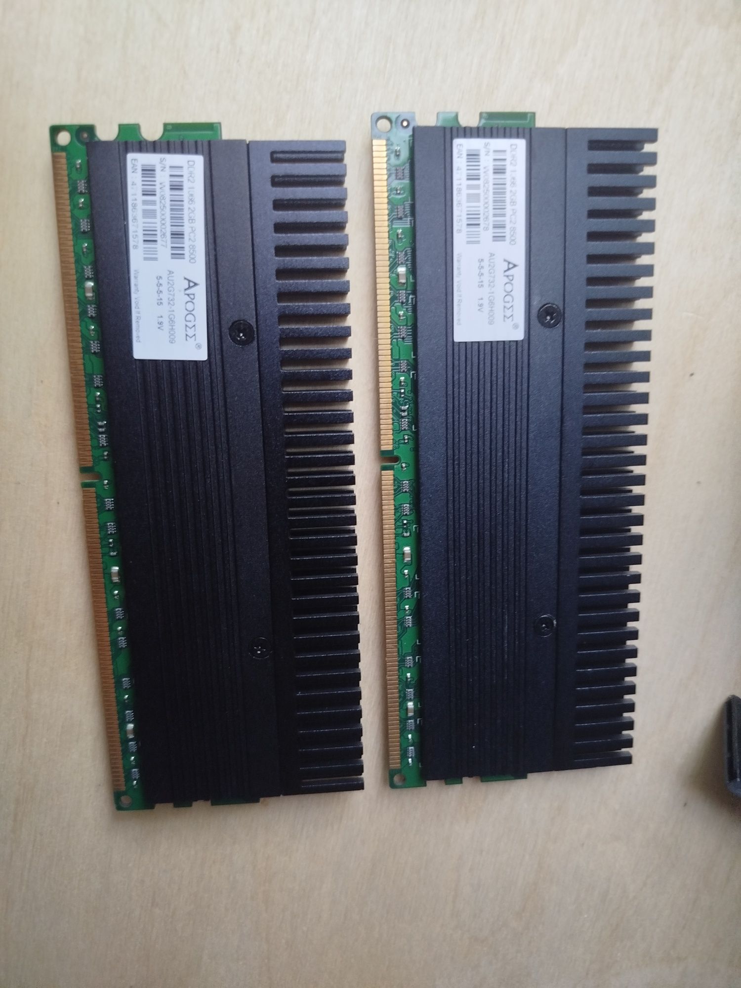 Продам DDR 2  2GB