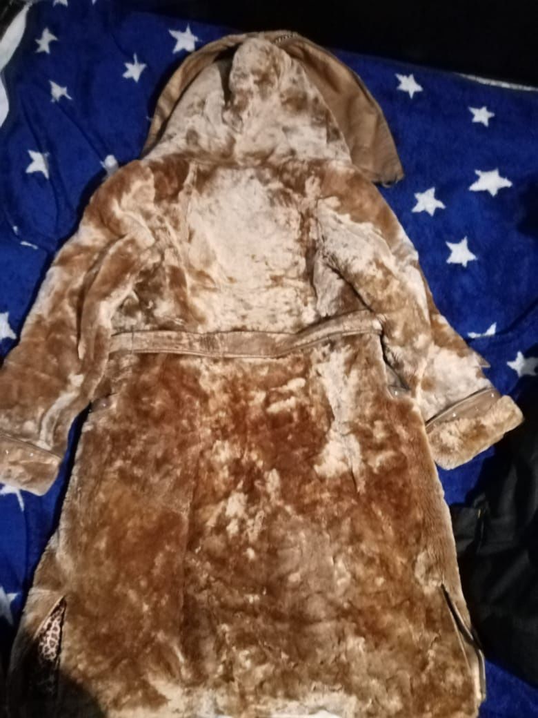 Продам шубу мутон и плащ