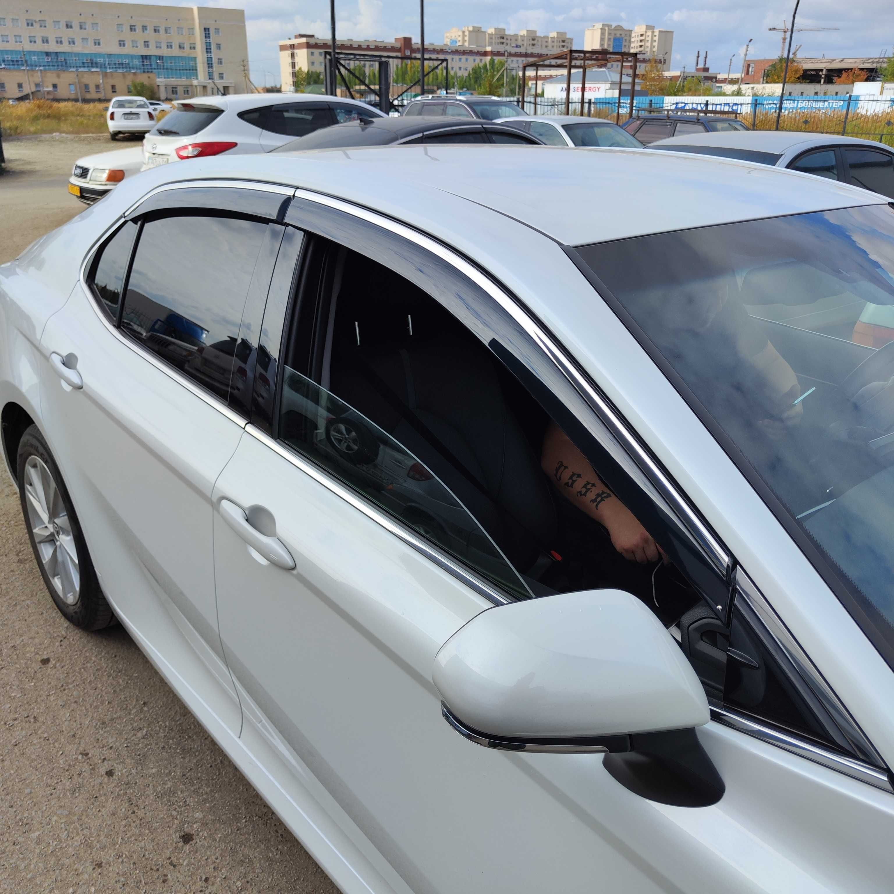 Ветровики дверей для Toyota Camry 70,75 (2017-) Хром молдинг, Астана