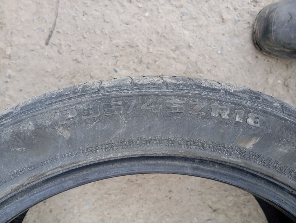 БМВ дан шыккан Алды 235/45 арты 255/35 р18